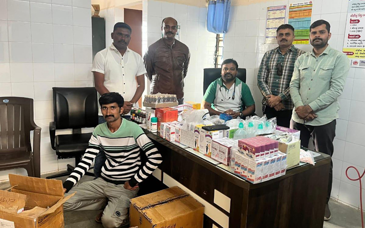 Aajkaal Daily (Desh Pardesh Ni Aajkaal)