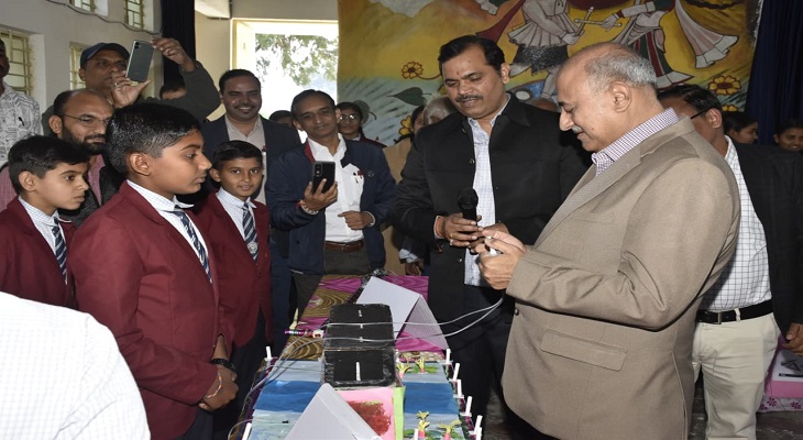 Aajkaal Daily (Desh Pardesh Ni Aajkaal)