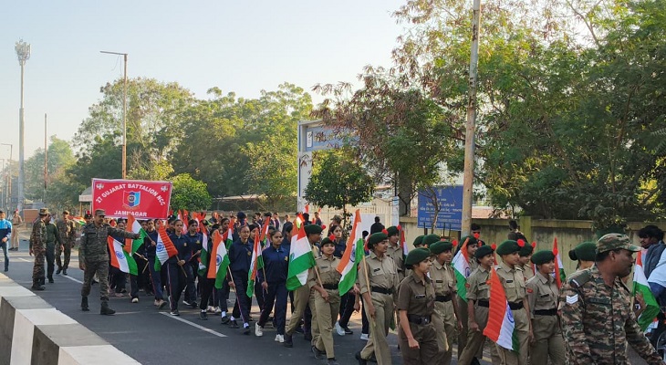 Aajkaal Daily (Desh Pardesh Ni Aajkaal)