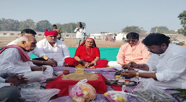 Aajkaal Daily (Desh Pardesh Ni Aajkaal)