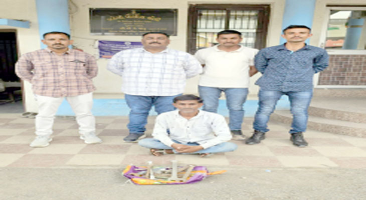 Aajkaal Daily (Desh Pardesh Ni Aajkaal)