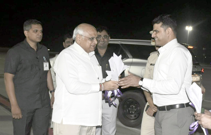 Aajkaal Daily (Desh Pardesh Ni Aajkaal)