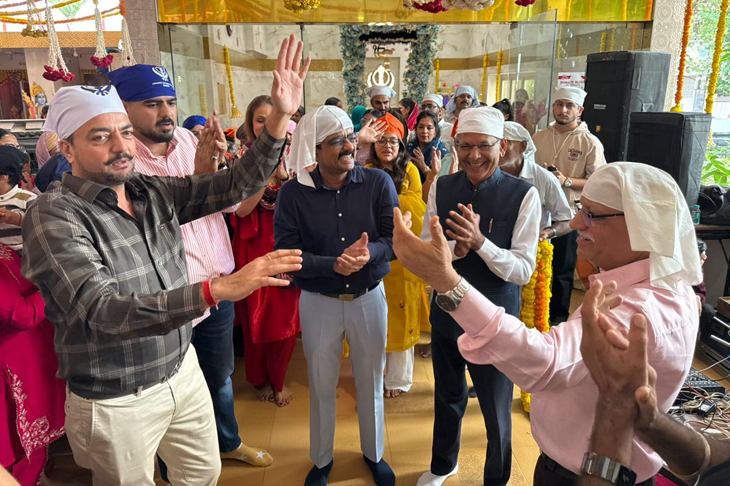 Aajkaal Daily (Desh Pardesh Ni Aajkaal)