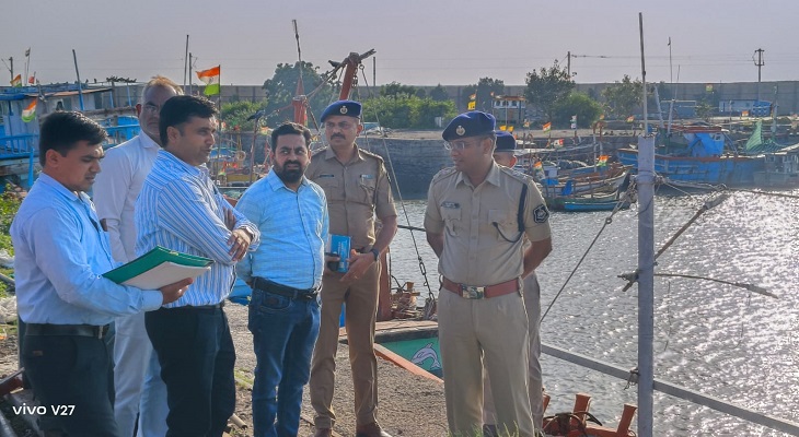 Aajkaal Daily (Desh Pardesh Ni Aajkaal)