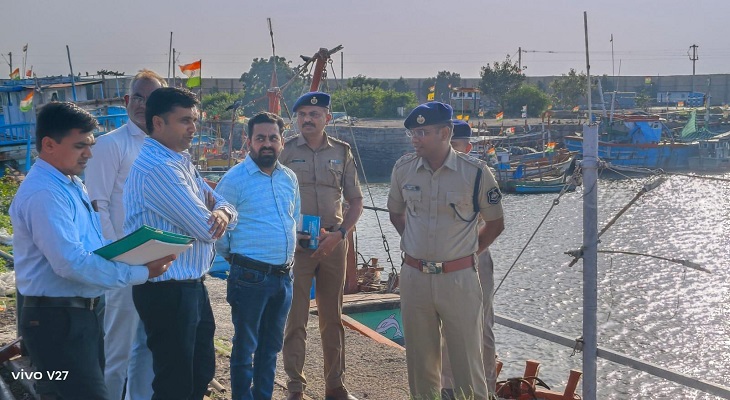 Aajkaal Daily (Desh Pardesh Ni Aajkaal)