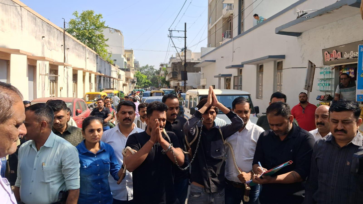 Aajkaal Daily (Desh Pardesh Ni Aajkaal)