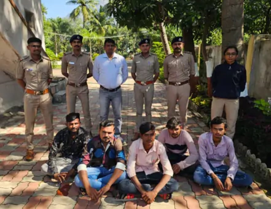 Aajkaal Daily (Desh Pardesh Ni Aajkaal)