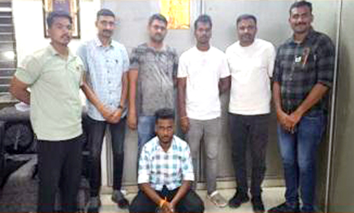 Aajkaal Daily (Desh Pardesh Ni Aajkaal)