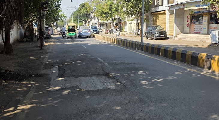 Aajkaal Daily (Desh Pardesh Ni Aajkaal)