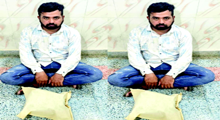 Aajkaal Daily (Desh Pardesh Ni Aajkaal)