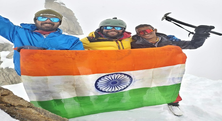 Aajkaal Daily (Desh Pardesh Ni Aajkaal)