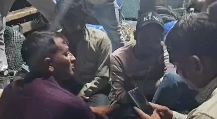 Aajkaal Daily (Desh Pardesh Ni Aajkaal)