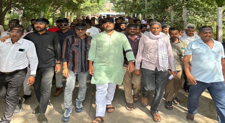 Aajkaal Daily (Desh Pardesh Ni Aajkaal)