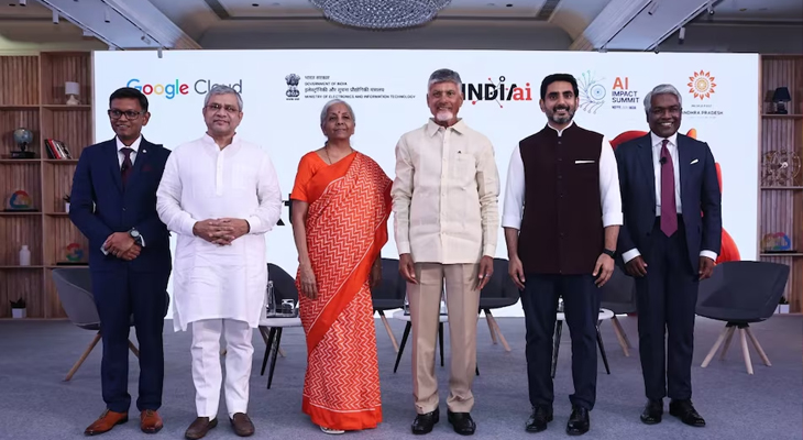 Aajkaal Daily (Desh Pardesh Ni Aajkaal)