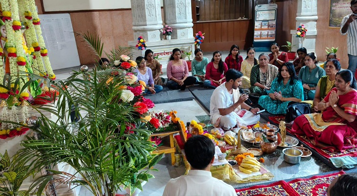 Aajkaal Daily (Desh Pardesh Ni Aajkaal)