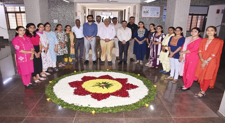 Aajkaal Daily (Desh Pardesh Ni Aajkaal)