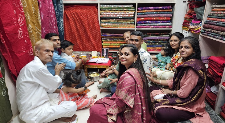 Aajkaal Daily (Desh Pardesh Ni Aajkaal)