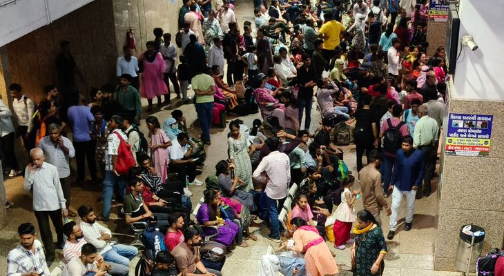 Aajkaal Daily (Desh Pardesh Ni Aajkaal)