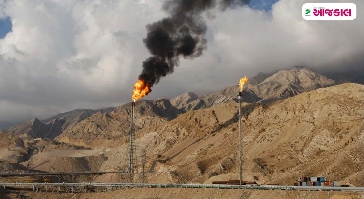 Aajkaal Daily (Desh Pardesh Ni Aajkaal)