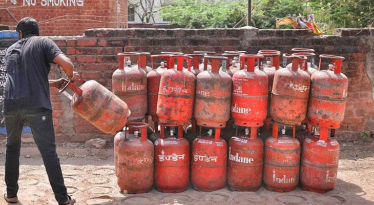 Aajkaal Daily (Desh Pardesh Ni Aajkaal)