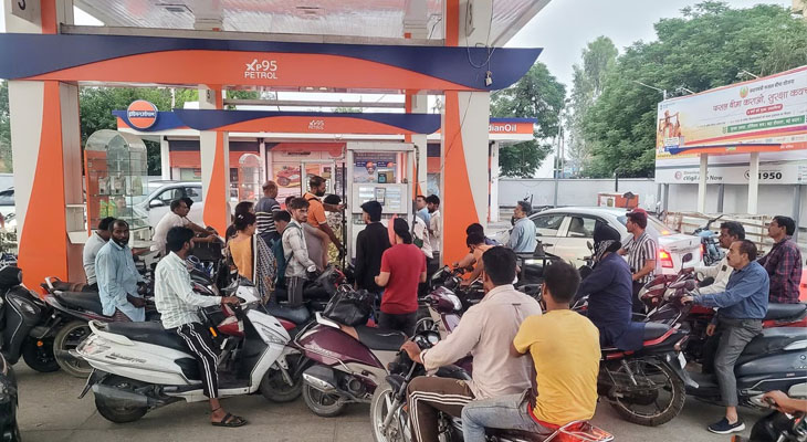 Aajkaal Daily (Desh Pardesh Ni Aajkaal)