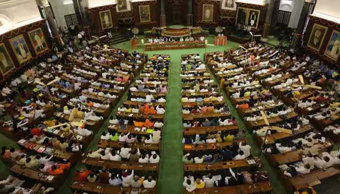 Aajkaal Daily (Desh Pardesh Ni Aajkaal)