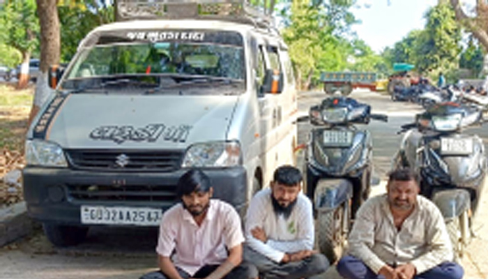 Aajkaal Daily (Desh Pardesh Ni Aajkaal)