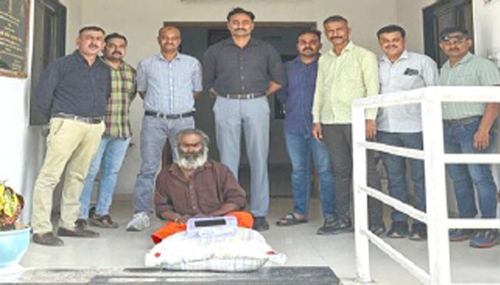 Aajkaal Daily (Desh Pardesh Ni Aajkaal)