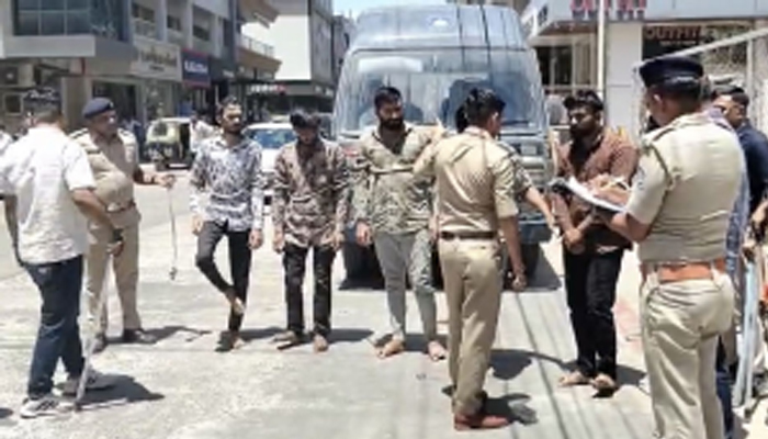 Aajkaal Daily (Desh Pardesh Ni Aajkaal)