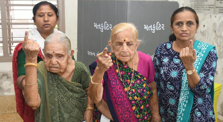 Aajkaal Daily (Desh Pardesh Ni Aajkaal)