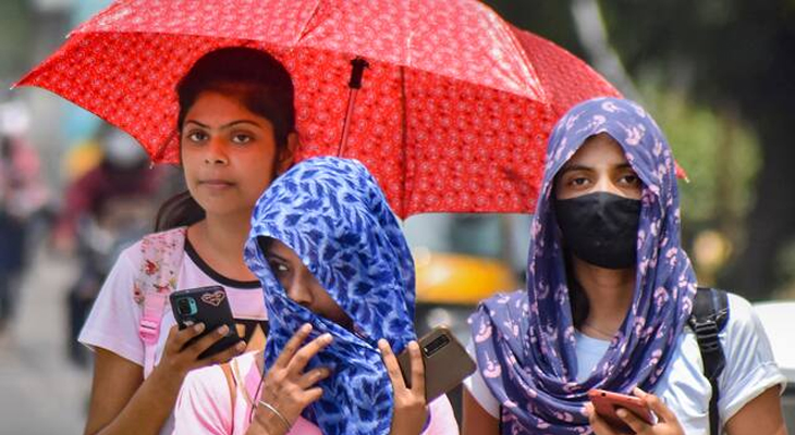 Aajkaal Daily (Desh Pardesh Ni Aajkaal)