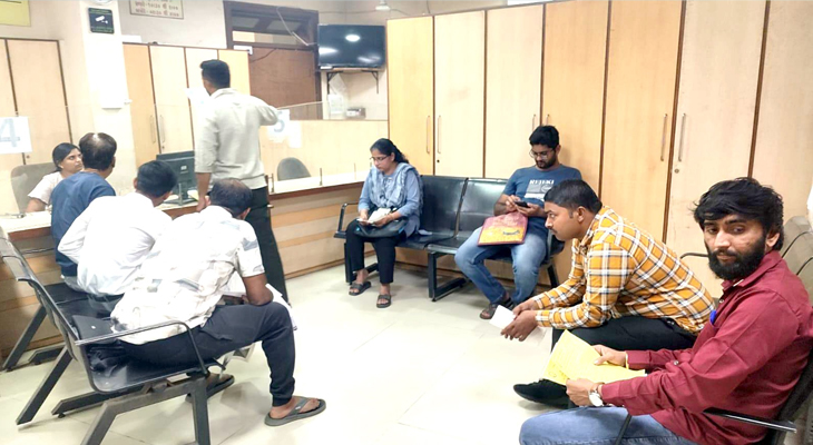 Aajkaal Daily (Desh Pardesh Ni Aajkaal)