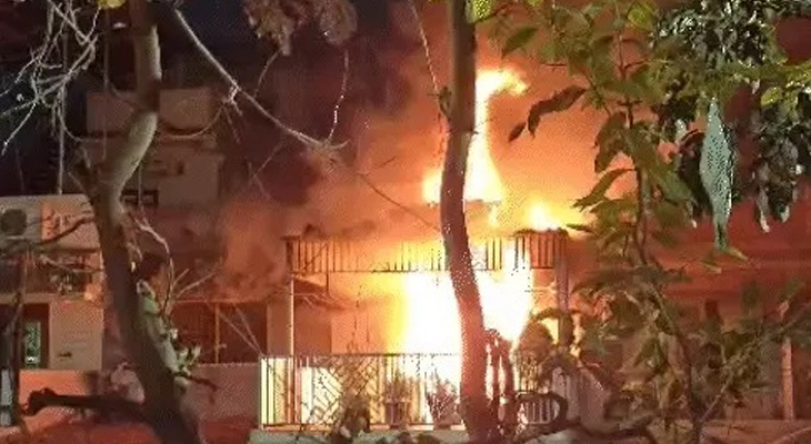 Aajkaal Daily (Desh Pardesh Ni Aajkaal)