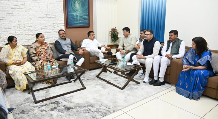 Aajkaal Daily (Desh Pardesh Ni Aajkaal)