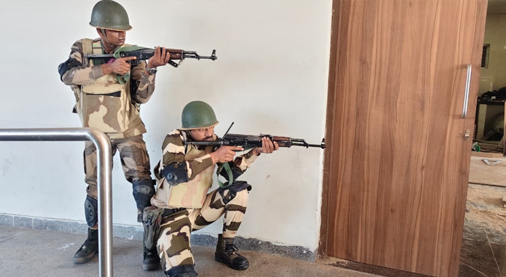 Aajkaal Daily (Desh Pardesh Ni Aajkaal)