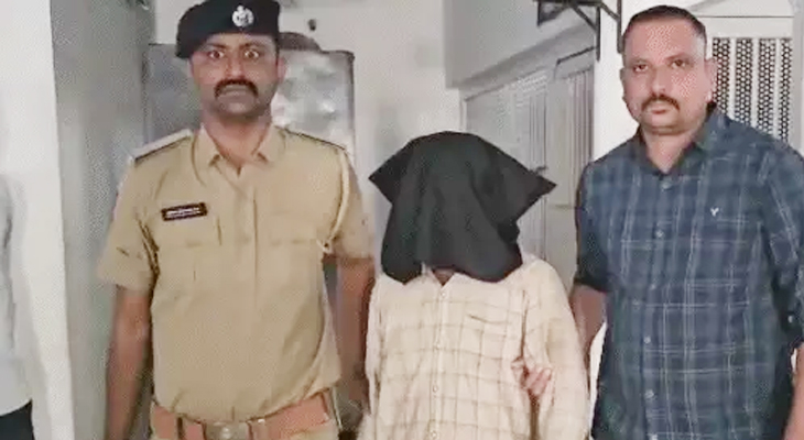 Aajkaal Daily (Desh Pardesh Ni Aajkaal)