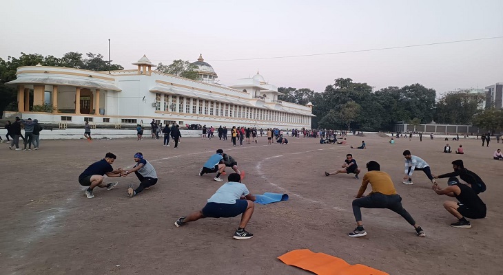 Aajkaal Daily (Desh Pardesh Ni Aajkaal)