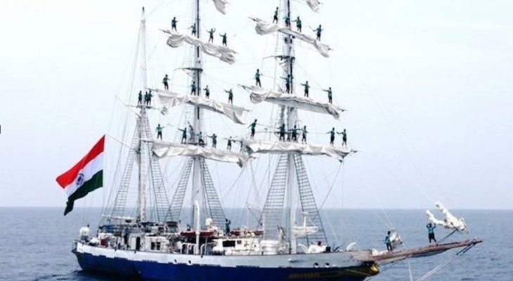 Aajkaal Daily (Desh Pardesh Ni Aajkaal)