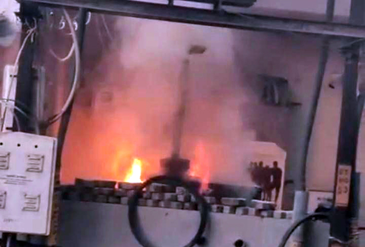 Aajkaal Daily (Desh Pardesh Ni Aajkaal)