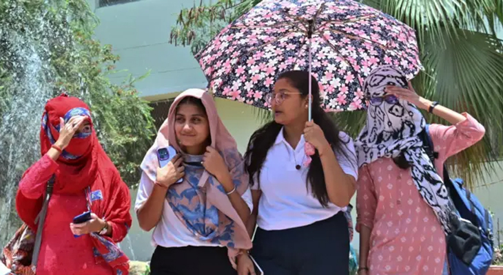 Aajkaal Daily (Desh Pardesh Ni Aajkaal)