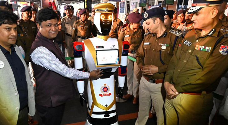 Aajkaal Daily (Desh Pardesh Ni Aajkaal)