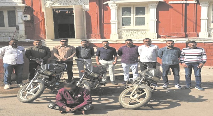 Aajkaal Daily (Desh Pardesh Ni Aajkaal)