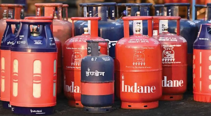 Aajkaal Daily (Desh Pardesh Ni Aajkaal)