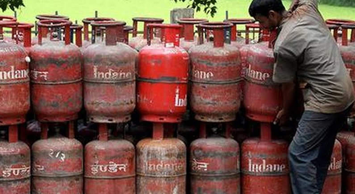 Aajkaal Daily (Desh Pardesh Ni Aajkaal)