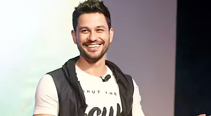 Aajkaal Daily (Desh Pardesh Ni Aajkaal)