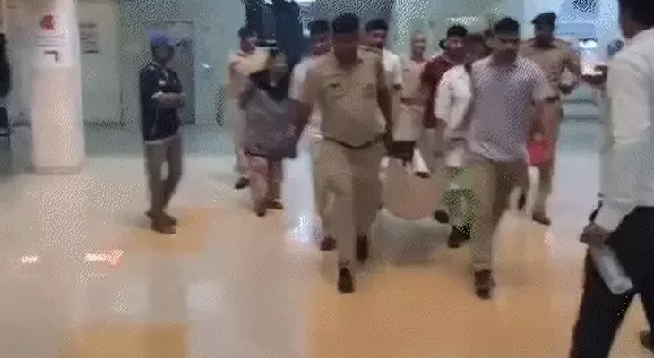 Aajkaal Daily (Desh Pardesh Ni Aajkaal)