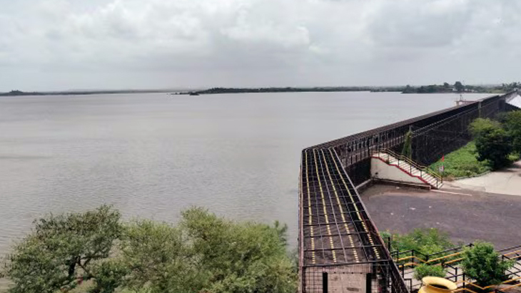 Aajkaal Daily (Desh Pardesh Ni Aajkaal)