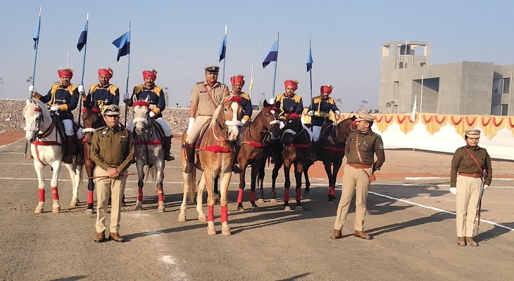 Aajkaal Daily (Desh Pardesh Ni Aajkaal)