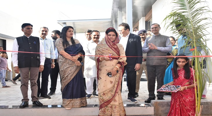 Aajkaal Daily (Desh Pardesh Ni Aajkaal)