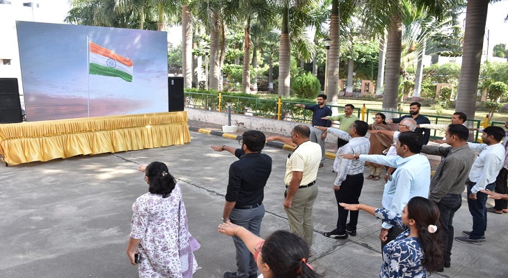 Aajkaal Daily (Desh Pardesh Ni Aajkaal)